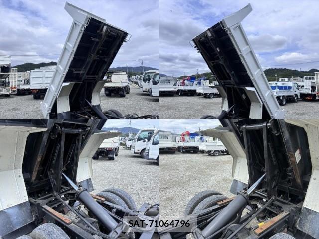 Isuzu ELF TRUCK 2017-09 8812906-4