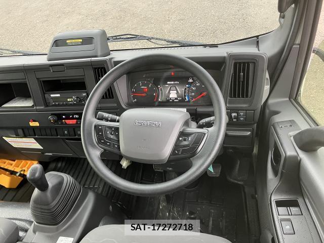 Isuzu ELF TRUCK 2025-08 8813944-2