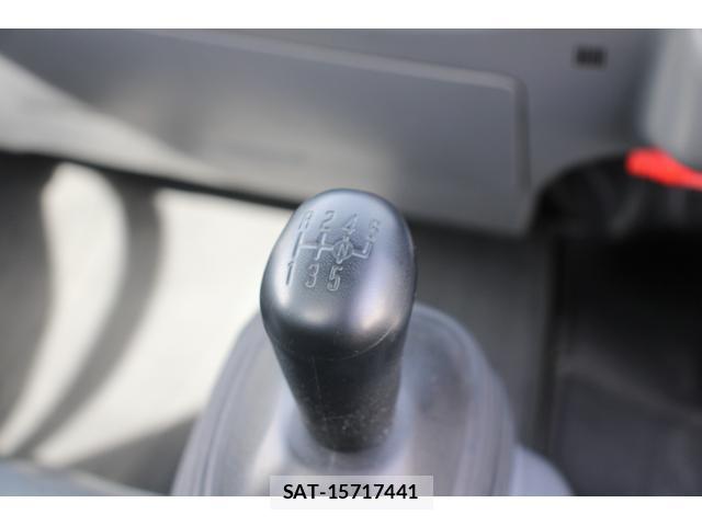 Isuzu ELF TRUCK 2012-02 8814358-12