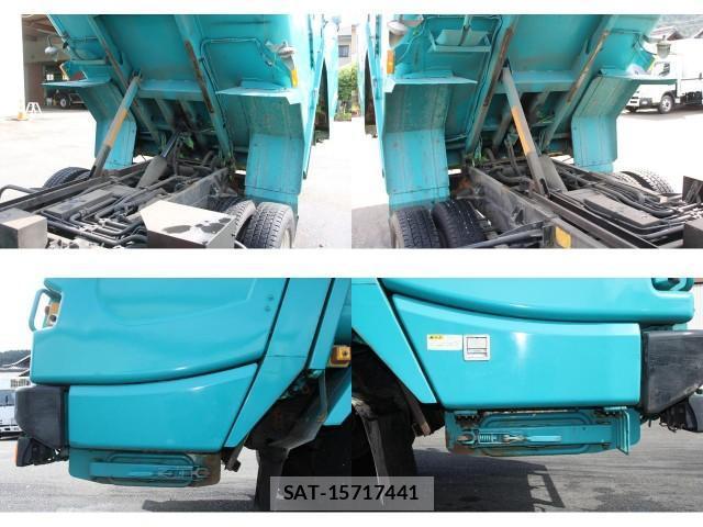 Isuzu ELF TRUCK 2012-02 8814358-2
