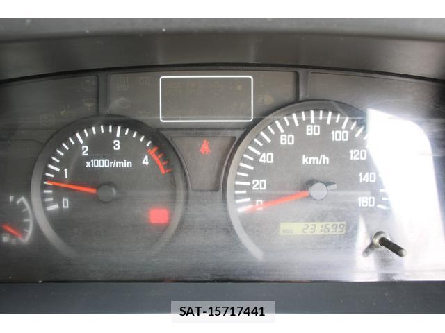 Isuzu ELF TRUCK 2012-02 8814358-9
