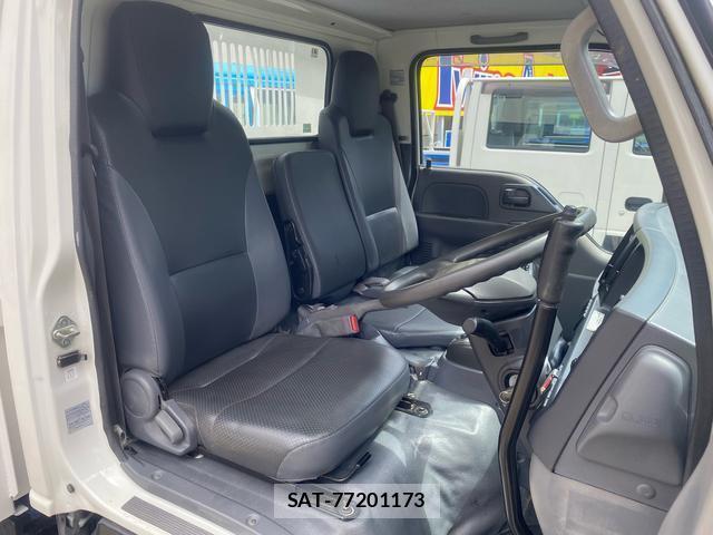 Isuzu ELF TRUCK 2018-07 8814562-6