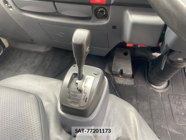 Isuzu ELF TRUCK 2018-07 8814562-7