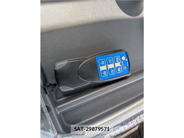 Isuzu ELF TRUCK 2023-06 8815196-11