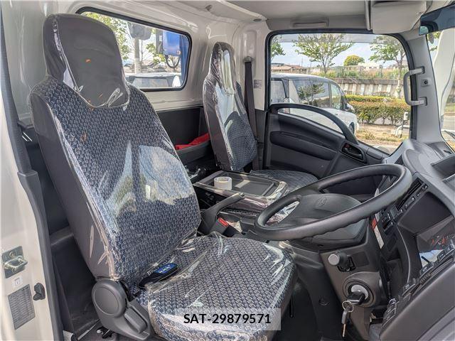 Isuzu ELF TRUCK 2023-06 8815196-3