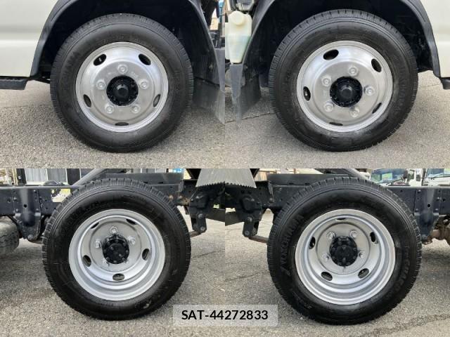 Isuzu ELF TRUCK 2018-07 8817451-10