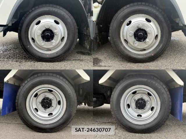 Isuzu ELF TRUCK 2019-08 8817452-10