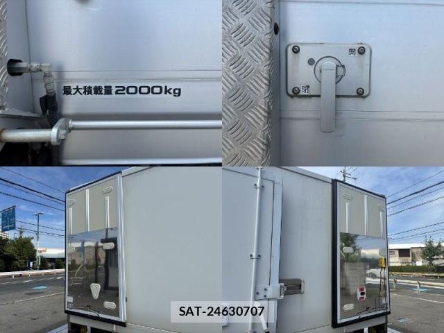 Isuzu ELF TRUCK 2019-08 8817452-5