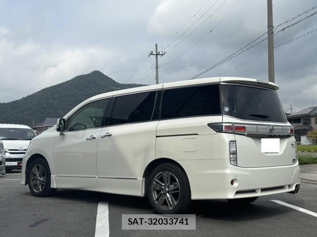 Nissan ELGRAND 2014-03 8812354-1