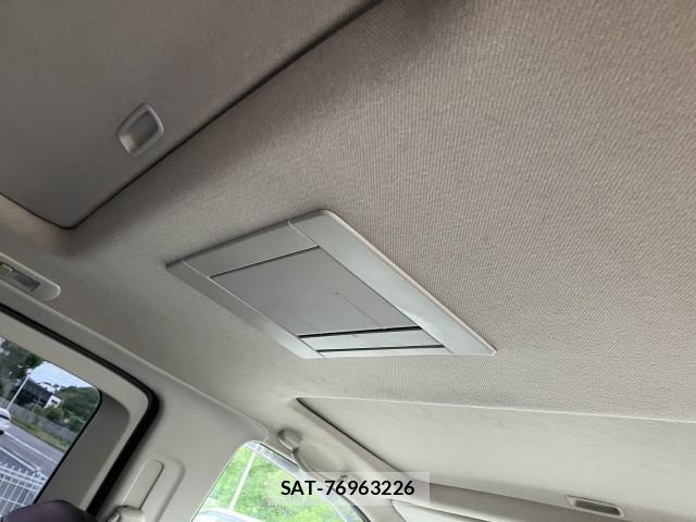 Nissan ELGRAND 2006-01 8812728-6