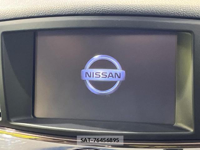 Nissan ELGRAND 2014-07 8812763-4