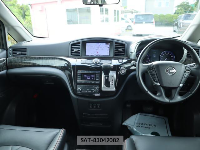 Nissan ELGRAND 2014-07 8812977-1