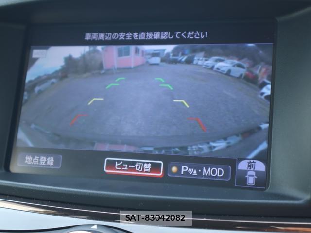 Nissan ELGRAND 2014-07 8812977-14
