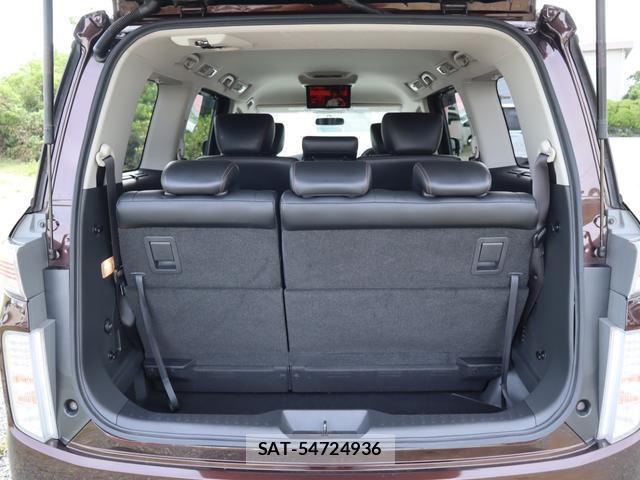 Nissan ELGRAND 2015-12 8812978-12
