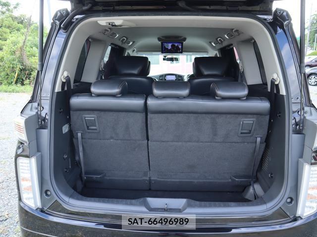 Nissan ELGRAND 2015-10 8812979-13