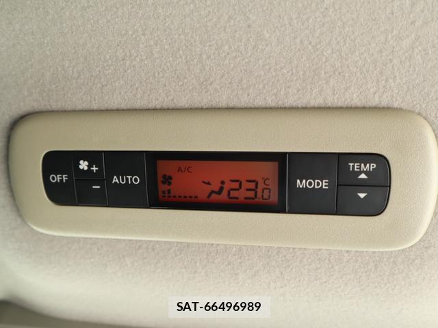 Nissan ELGRAND 2015-10 8812979-16