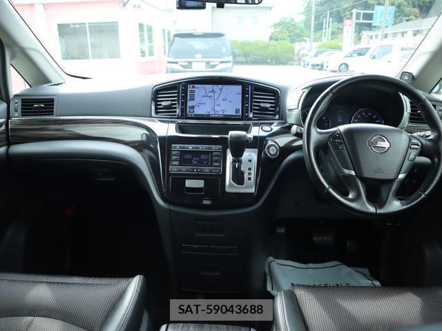Nissan ELGRAND 2014-03 8812980-1