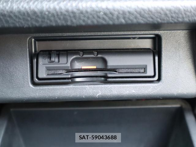 Nissan ELGRAND 2014-03 8812980-13