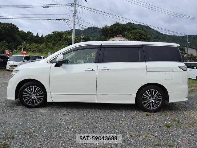 Nissan ELGRAND 2014-03 8812980-19