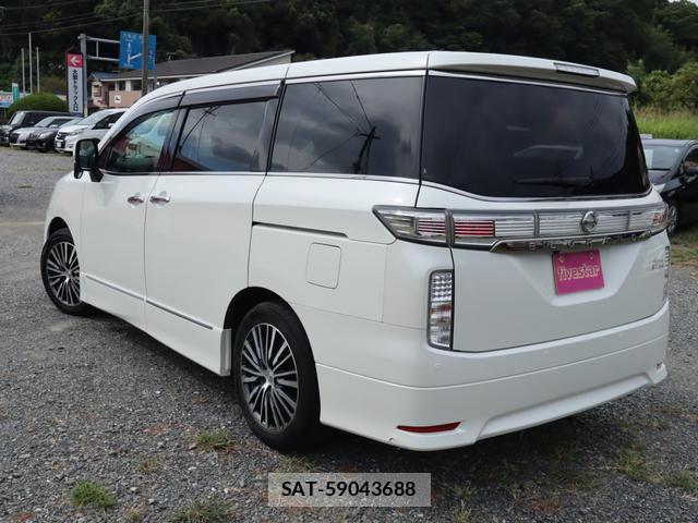 Nissan ELGRAND 2014-03 8812980-3