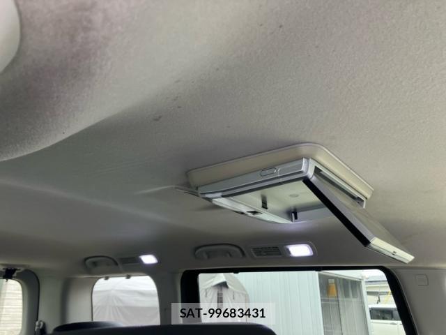 Nissan ELGRAND 2011-09 8813279-3