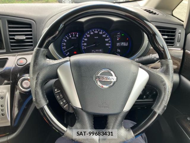Nissan ELGRAND 2011-09 8813279-5
