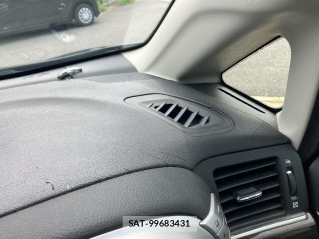 Nissan ELGRAND 2011-09 8813279-7