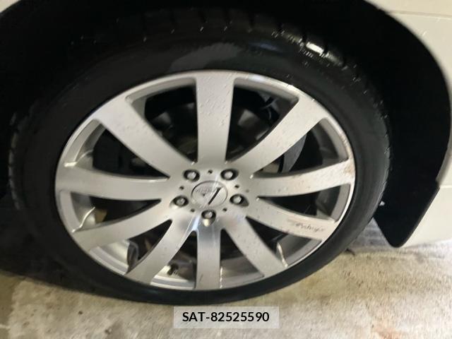 Nissan ELGRAND 2010-09 8813291-3