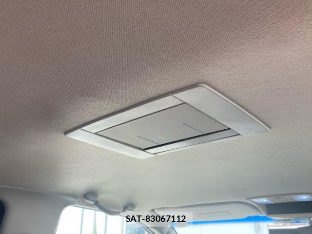 Nissan ELGRAND 2006-02 8813399-5