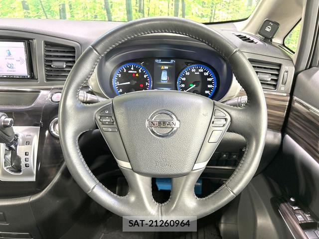 Nissan ELGRAND 2016-03 8814292-11