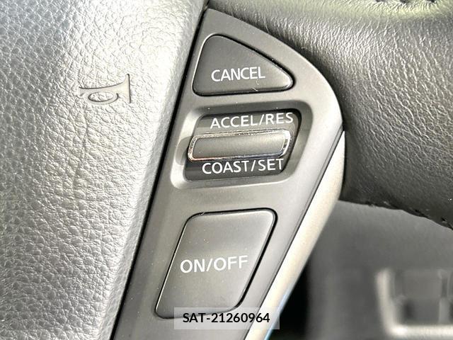 Nissan ELGRAND 2016-03 8814292-4