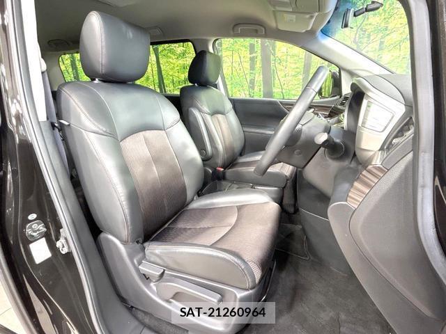 Nissan ELGRAND 2016-03 8814292-7