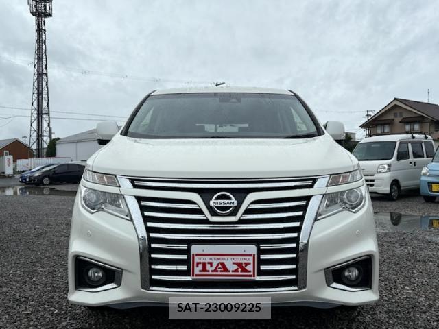 Nissan ELGRAND 2019-09 8814481-11