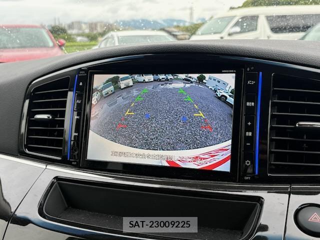 Nissan ELGRAND 2019-09 8814481-5