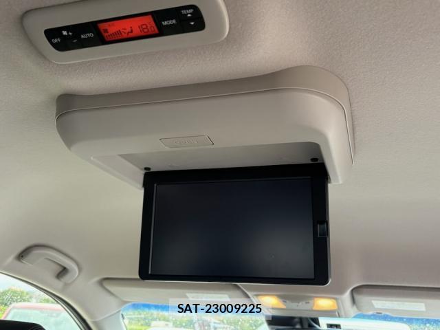 Nissan ELGRAND 2019-09 8814481-6