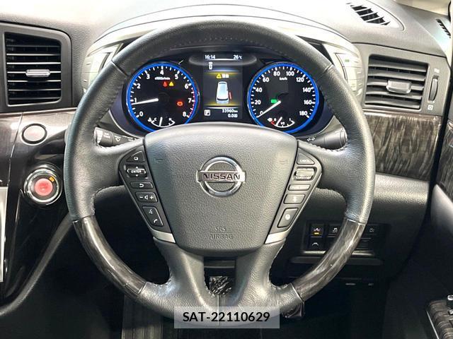 Nissan ELGRAND 2019-09 8815077-11
