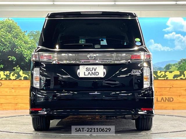 Nissan ELGRAND 2019-09 8815077-15