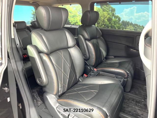 Nissan ELGRAND 2019-09 8815077-8