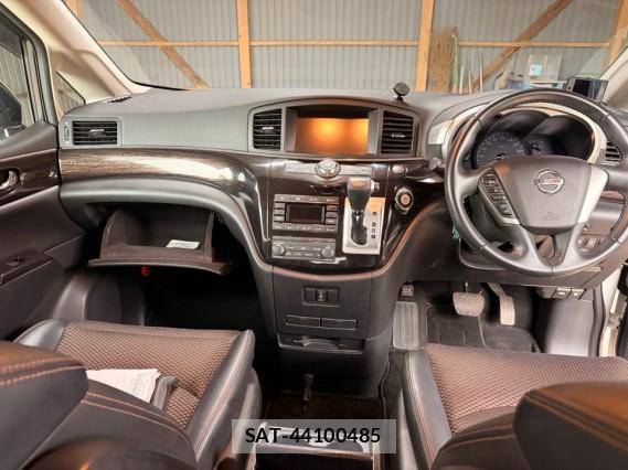Nissan ELGRAND 2012-01 8815505-2