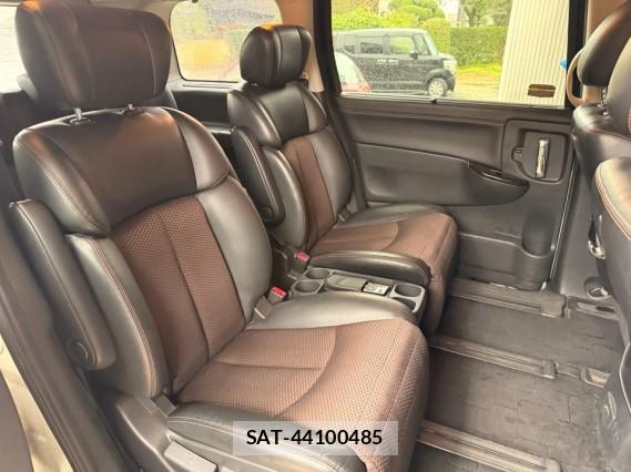 Nissan ELGRAND 2012-01 8815505-5