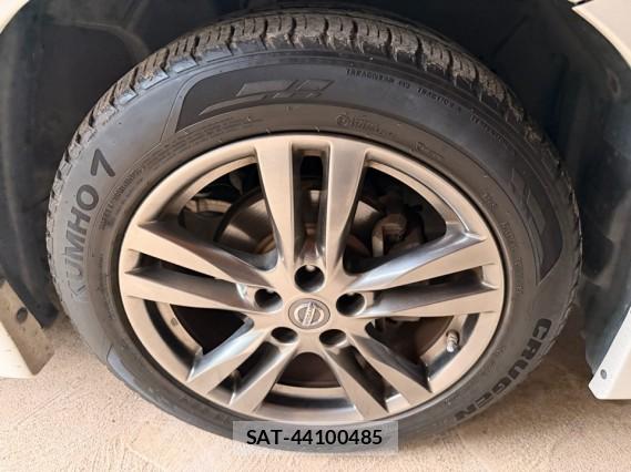 Nissan ELGRAND 2012-01 8815505-7