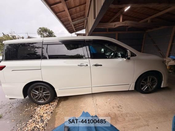 Nissan ELGRAND 2012-01 8815505-9