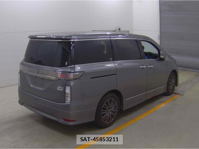 Nissan ELGRAND 2023-10 8815619-1