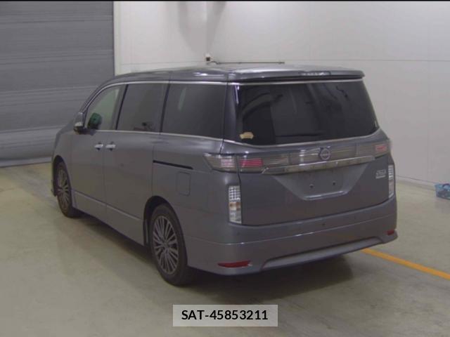 Nissan ELGRAND 2023-10 8815619-4