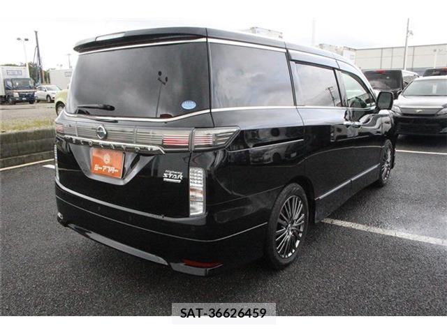 Nissan ELGRAND 2021-03 8815671-12