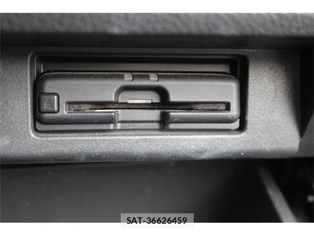 Nissan ELGRAND 2021-03 8815671-2