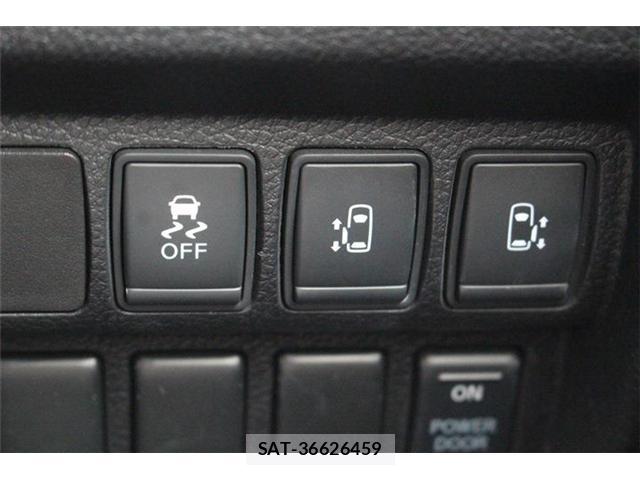 Nissan ELGRAND 2021-03 8815671-3