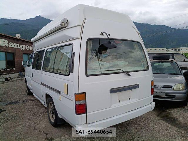 Nissan ELGRAND 2000-06 8817142-1