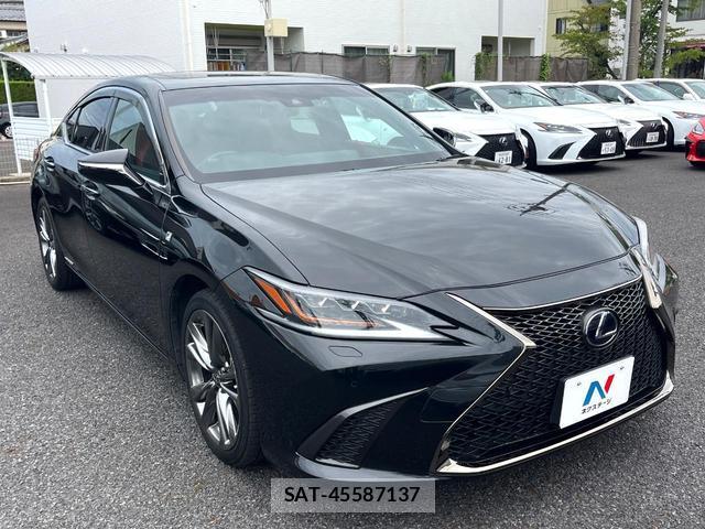 Lexus ES 2019-11 8813211-15