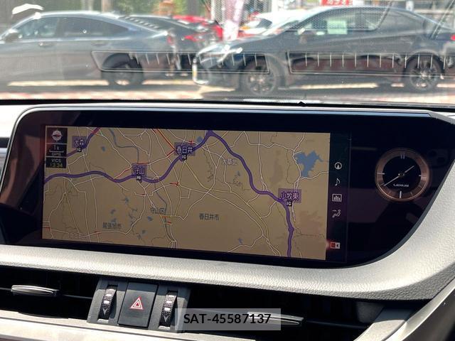 Lexus ES 2019-11 8813211-4